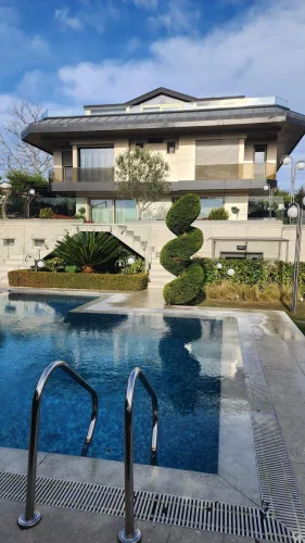 Sarıyer Maden’de Deniz ve Doğa Manzaralı Ultra lüks Satılık Villa